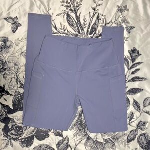 VS sport blue 3 pocket leggings.